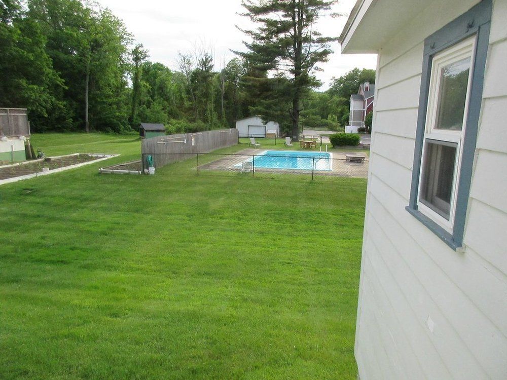 Monument Mountain Motel Great Barrington Exterior foto