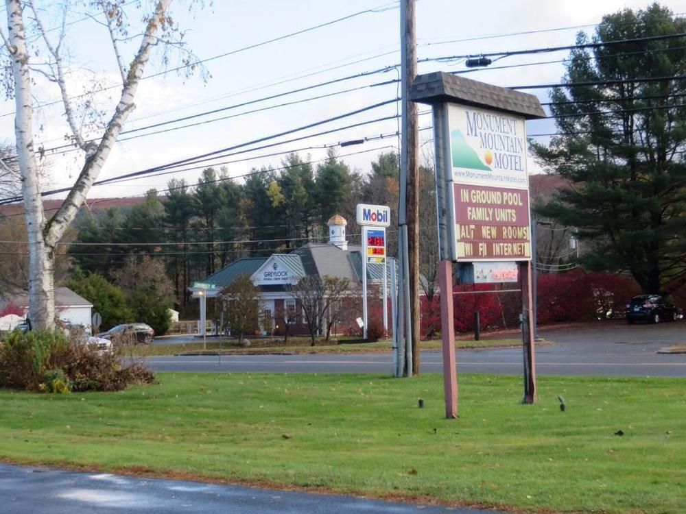 Monument Mountain Motel Great Barrington Exterior foto